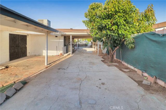 126 N Cota, Corona, CA 92882
