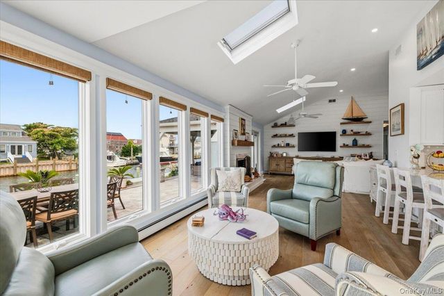 31 Shore Drive W, Copiague, NY 11726