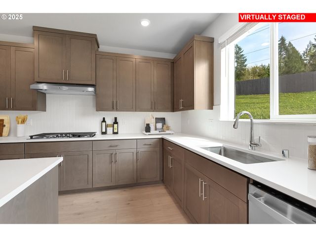 16811 Ne 38th Ave, Vancouver, WA 98686