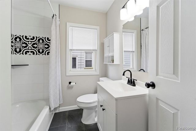 29191 Barton Street, Garden City, MI 48135