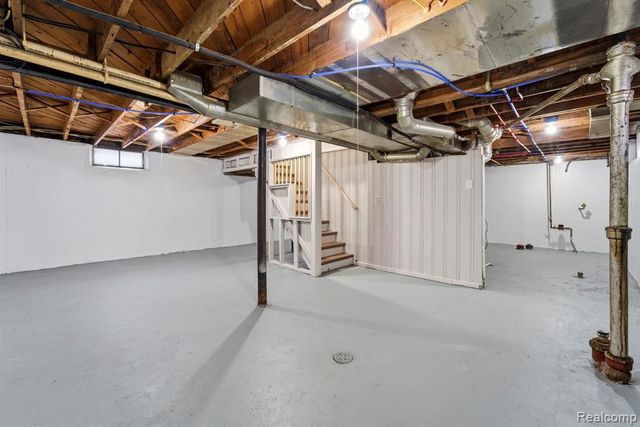 29191 Barton Street, Garden City, MI 48135