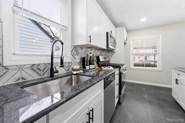 29191 Barton Street, Garden City, MI 48135