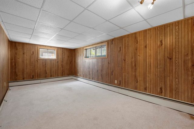 1515 1st St SE, Minot, ND 58701