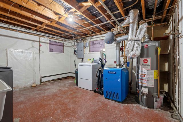 1515 1st St SE, Minot, ND 58701
