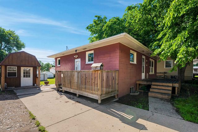 1515 1st St SE, Minot, ND 58701