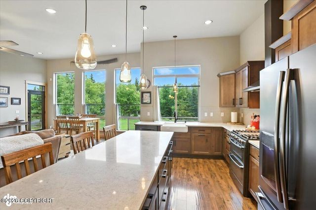 14310 Pickett Street, Anchorage, AK 99516