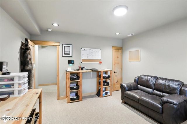 14310 Pickett Street, Anchorage, AK 99516