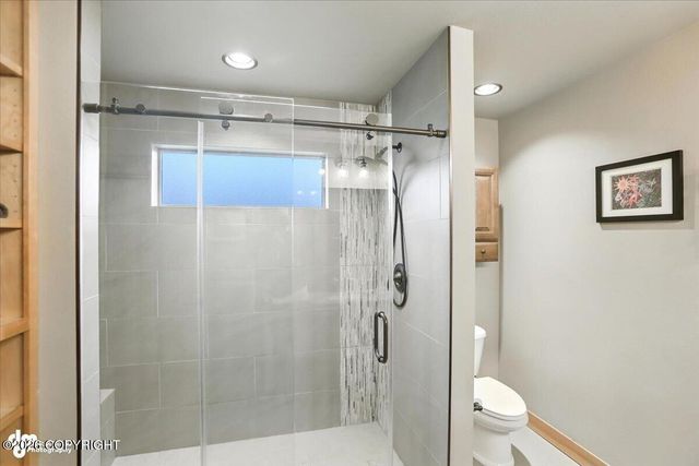 14310 Pickett Street, Anchorage, AK 99516