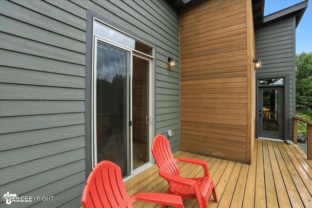 14310 Pickett Street, Anchorage, AK 99516