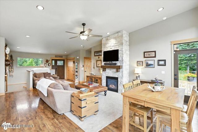 14310 Pickett Street, Anchorage, AK 99516