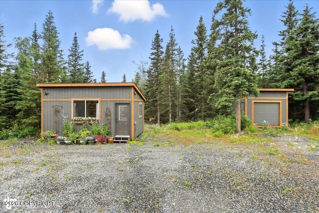 14310 Pickett Street, Anchorage, AK 99516