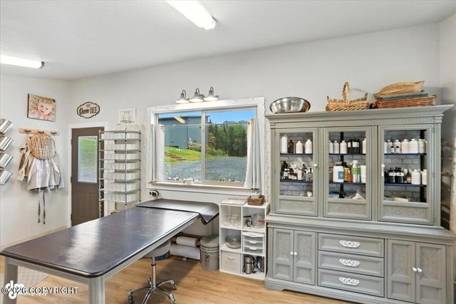 14310 Pickett Street, Anchorage, AK 99516