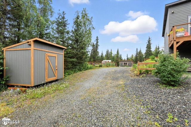 14310 Pickett Street, Anchorage, AK 99516