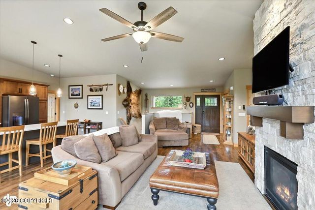 14310 Pickett Street, Anchorage, AK 99516