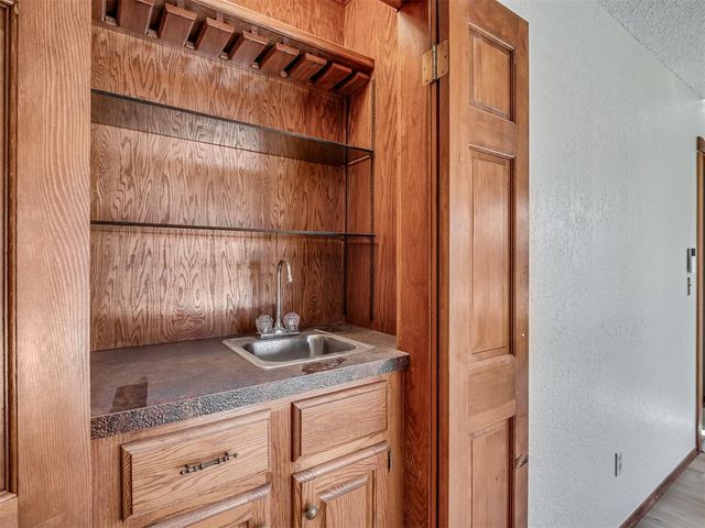 1221 Mockingbird Lane, Guthrie, OK 73044