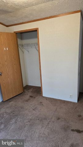 5 SUNRISE DR, Hershey, PA 17033