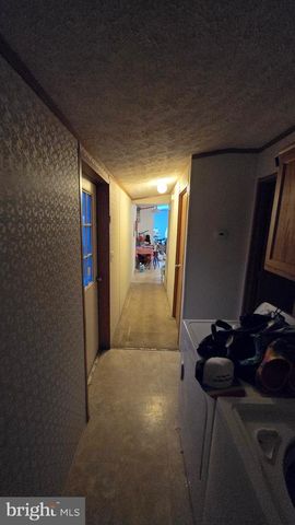 5 SUNRISE DR, Hershey, PA 17033