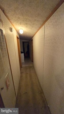 5 SUNRISE DR, Hershey, PA 17033