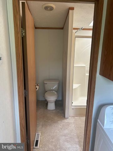 5 SUNRISE DR, Hershey, PA 17033