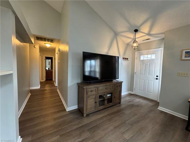 107 Hanover Court, King, NC 27021