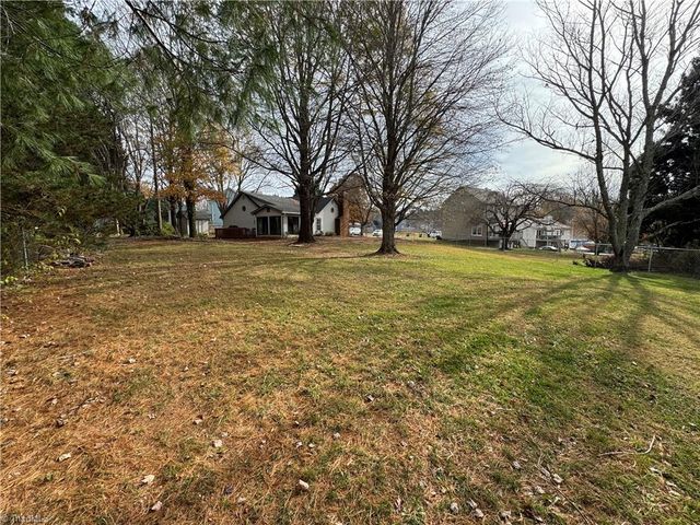 107 Hanover Court, King, NC 27021