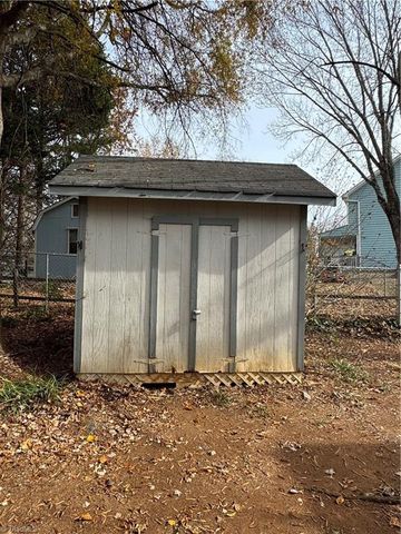 107 Hanover Court, King, NC 27021