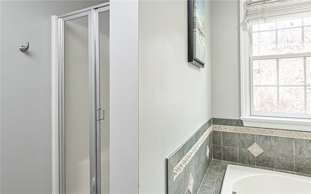 131 Glen Ln, Ross Twp, PA 15237