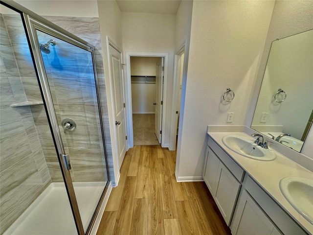 155 Fossil DR, Kyle, TX 78640