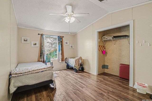 247 WOODCREEK CIR, Mcqueeney, TX 78123