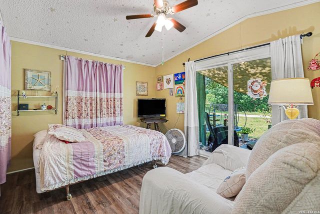 247 WOODCREEK CIR, Mcqueeney, TX 78123