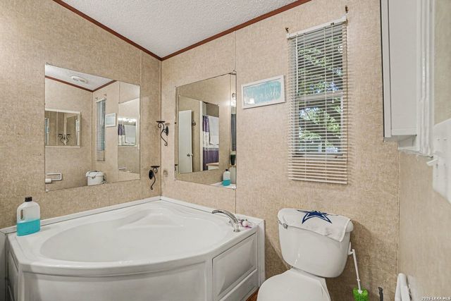 247 WOODCREEK CIR, Mcqueeney, TX 78123