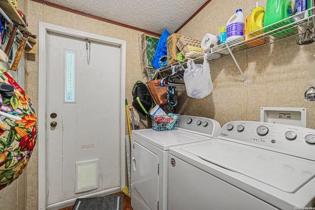 247 WOODCREEK CIR, Mcqueeney, TX 78123