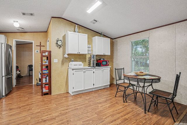 247 WOODCREEK CIR, Mcqueeney, TX 78123