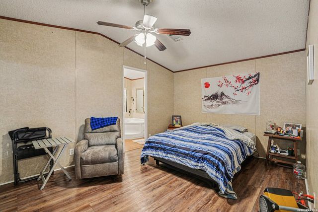247 WOODCREEK CIR, Mcqueeney, TX 78123