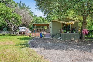 247 WOODCREEK CIR, Mcqueeney, TX 78123