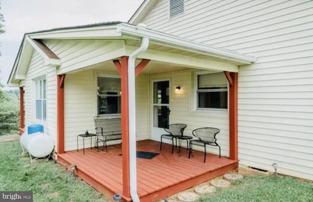 10 NUNN LN, Luray, VA 22835