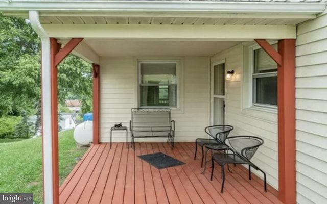 10 NUNN LN, Luray, VA 22835