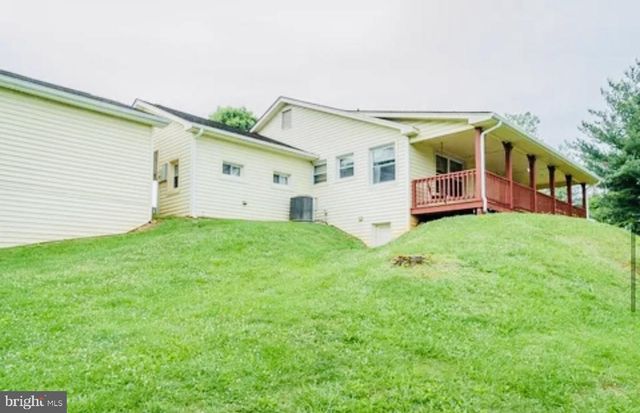 10 NUNN LN, Luray, VA 22835