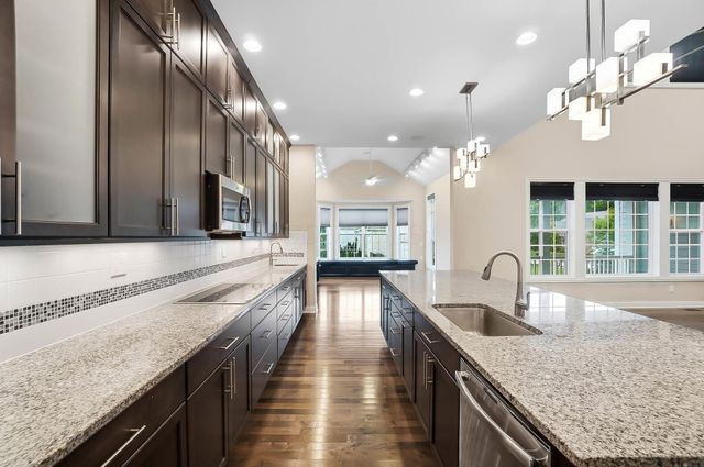 2905 Highland Woods Boulevard, New Albany, OH 43054