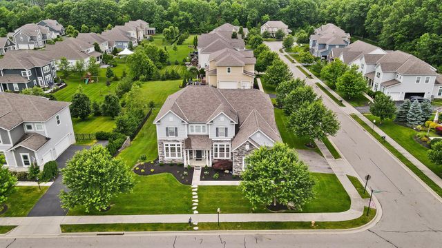 2905 Highland Woods Boulevard, New Albany, OH 43054