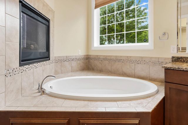 2905 Highland Woods Boulevard, New Albany, OH 43054