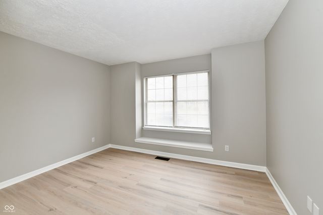 8547 Rock Hollow Circle, Indianapolis, IN 46256