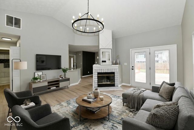 8547 Rock Hollow Circle, Indianapolis, IN 46256