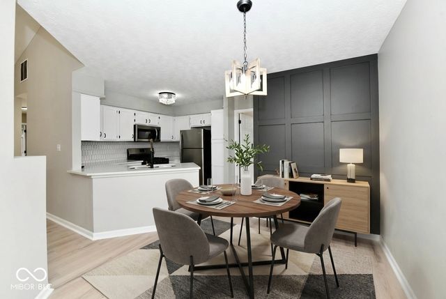 8547 Rock Hollow Circle, Indianapolis, IN 46256