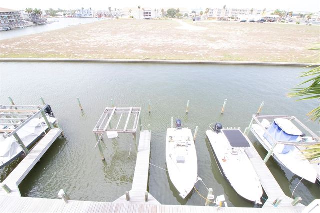 14427 Compass St A14, Corpus Christi, TX 78418