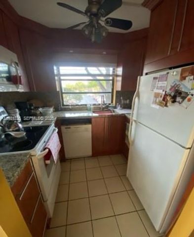 1100 Colony Point Circle 201, Pembroke Pines, FL 33026
