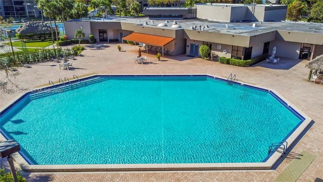 1100 Colony Point Circle 201, Pembroke Pines, FL 33026