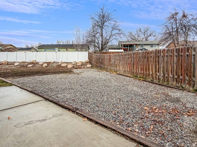 1085 N 125 E, Layton, UT 84041