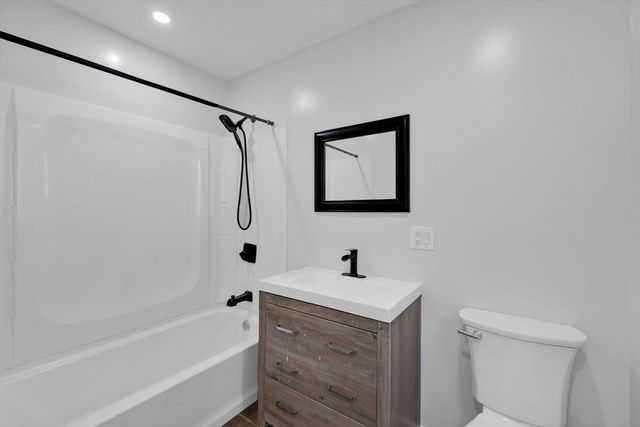 194 Breckenridge St, Palmer, MA 01069