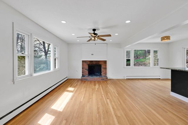 194 Breckenridge St, Palmer, MA 01069